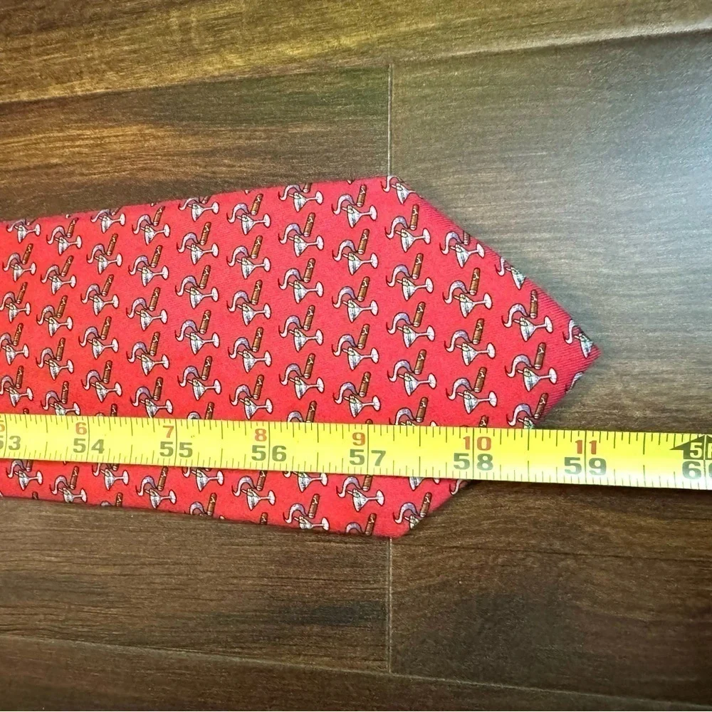 🍁END of YEAR SALE🍁VINEYARD VINES 100% Silk Red Printed Necktie Handmade in USA